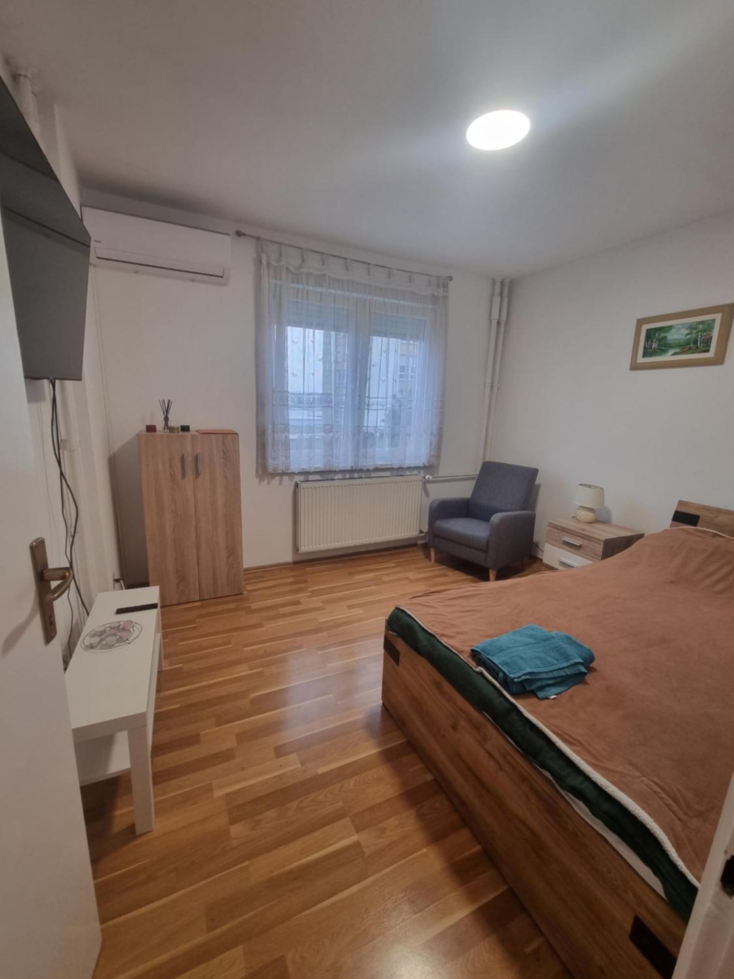 Studio Apartman Luna Karlovac Exterior foto
