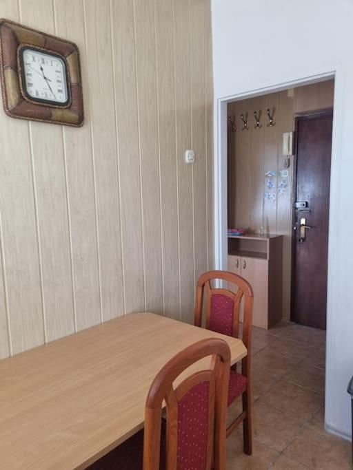 Studio Apartman Luna Karlovac Exterior foto